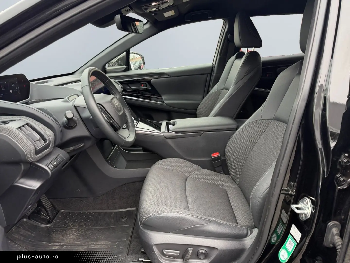 TOYOTA bz4X  LED 360  el Heck ACC el Sitz SHZ PDC Navi