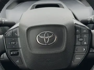 TOYOTA bz4X  LED 360  el Heck ACC el Sitz SHZ PDC Navi