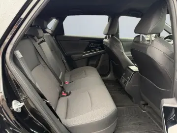 TOYOTA bz4X  LED 360  el Heck ACC el Sitz SHZ PDC Navi