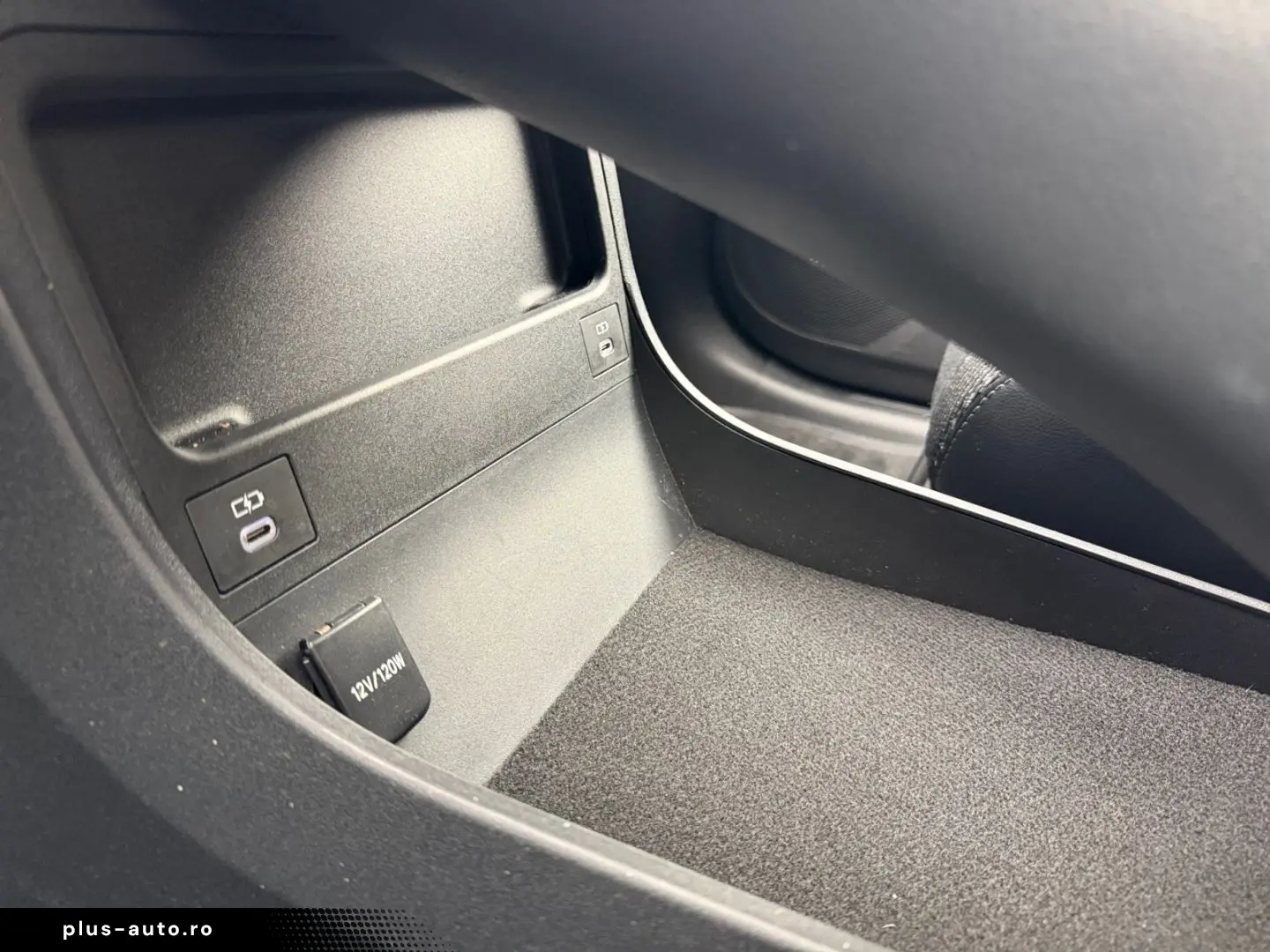 TOYOTA bz4X  LED 360  el Heck ACC el Sitz SHZ PDC Navi