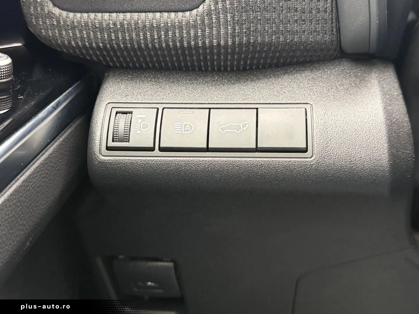 TOYOTA bz4X  LED 360  el Heck ACC el Sitz SHZ PDC Navi