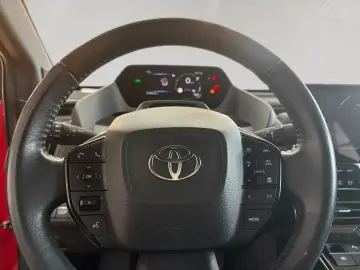 TOYOTA bZ4X BEV 150kWh 4x2 Comfort-Technikpaket 3phasig