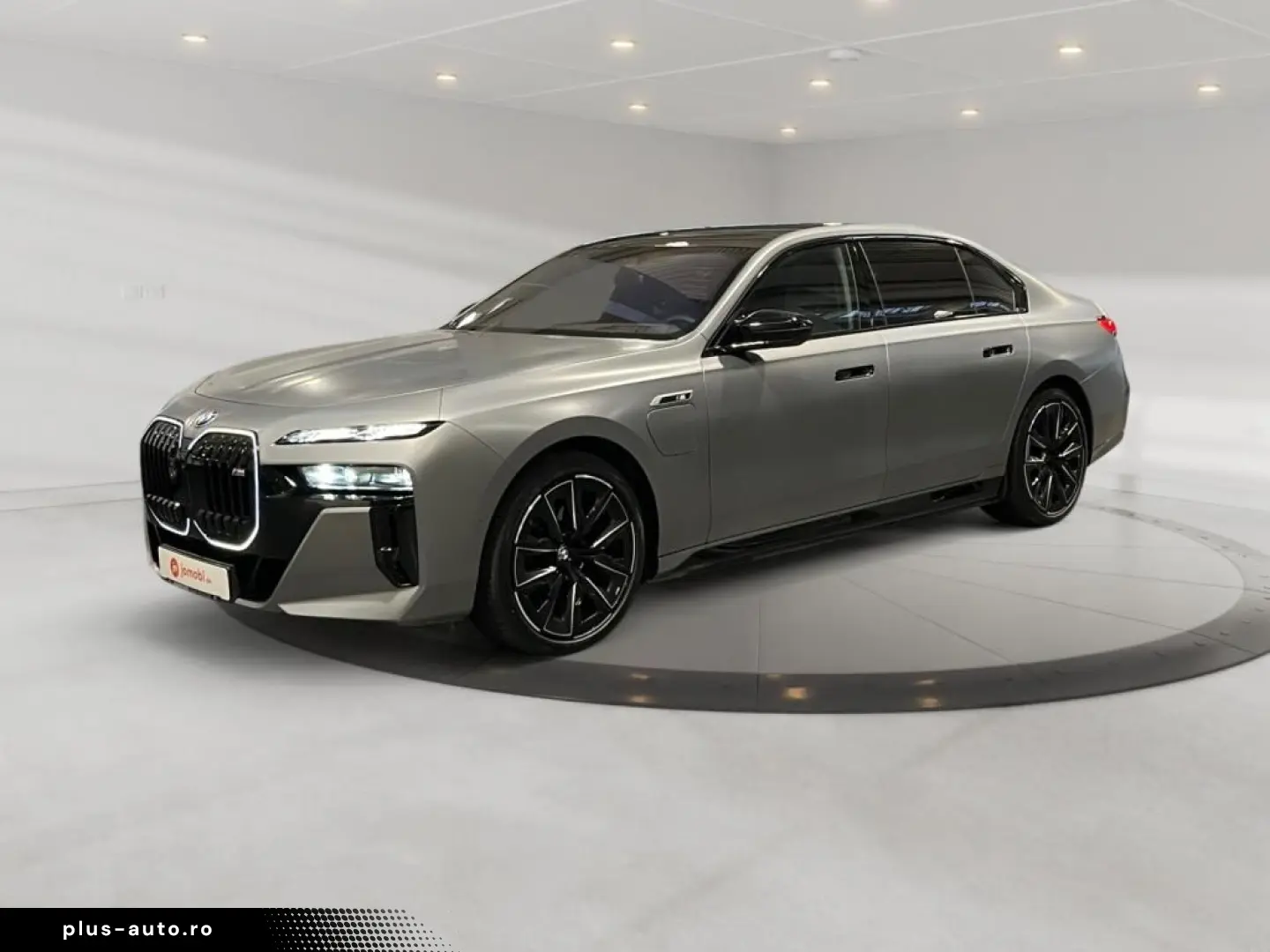 BMW M760 e xDrive Fahrassist Pano Stdhz Wide 360 Cam