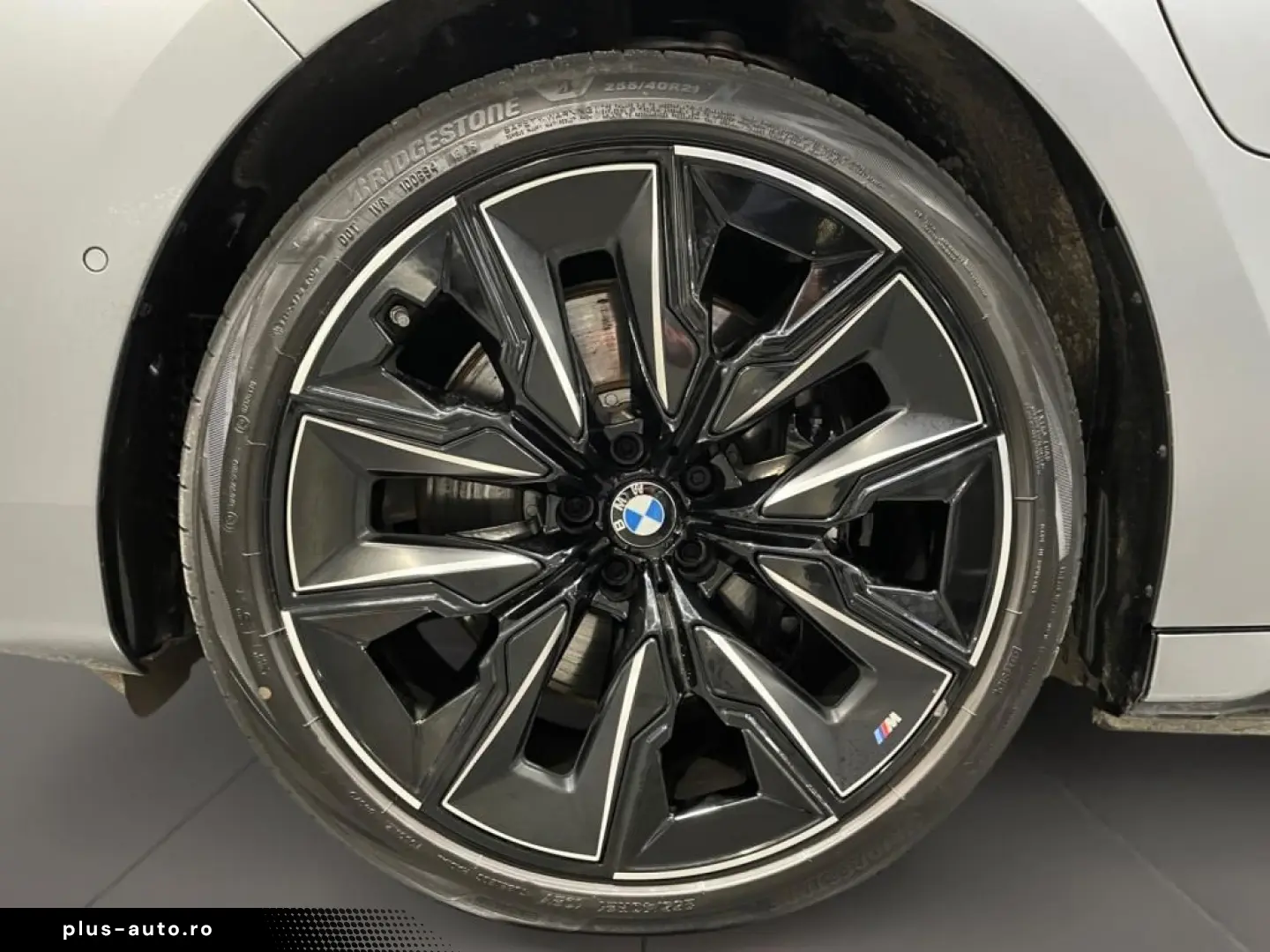 BMW M760 e xDrive Fahrassist Pano Stdhz Wide 360 Cam