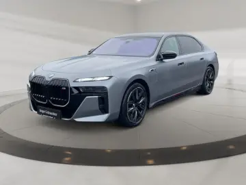 BMW M760 e xDrive Fahrassist Pano Stdhz Wide 360 Cam
