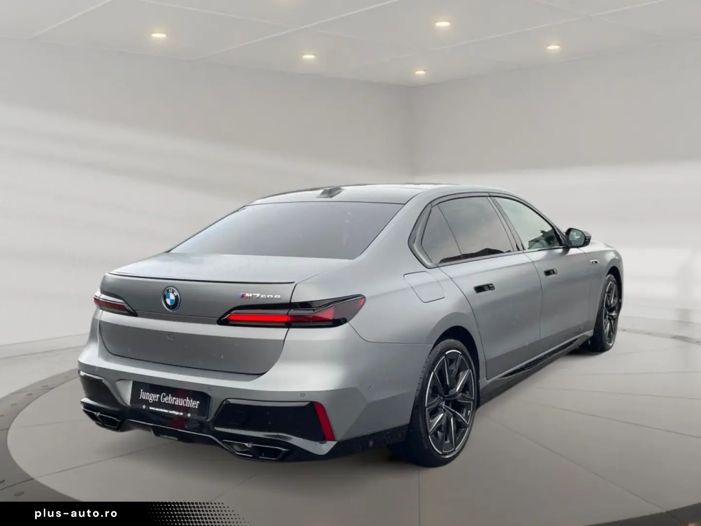 BMW M760 e xDrive Fahrassist Pano Stdhz Wide 360 Cam