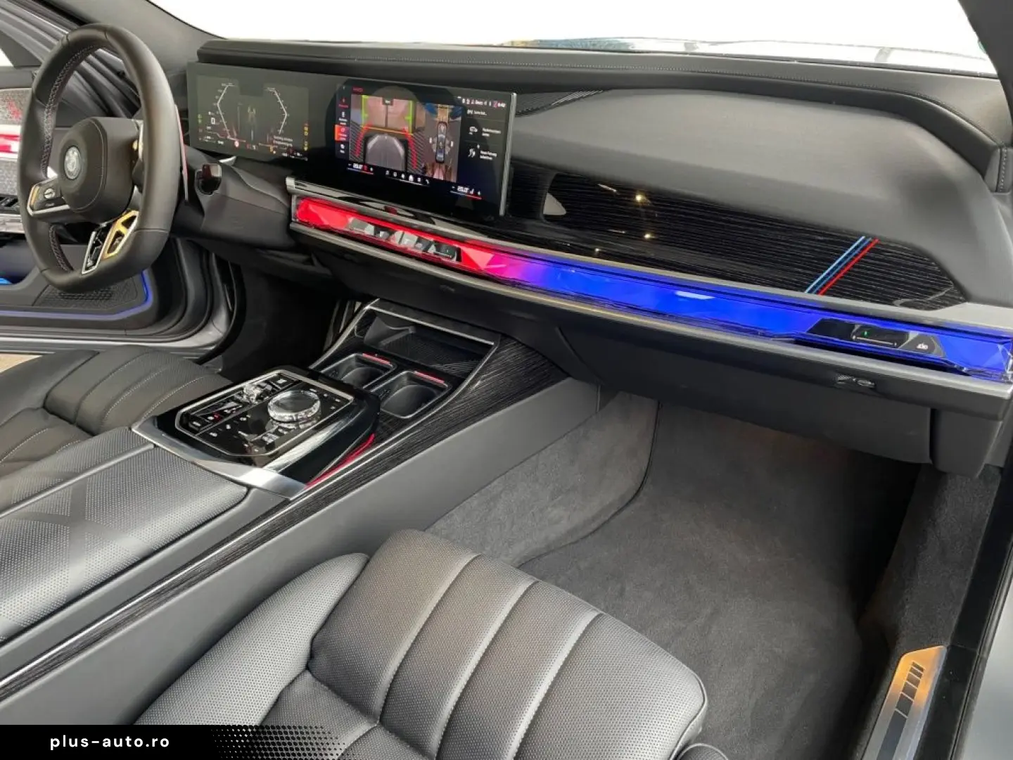 BMW M760 e xDrive Fahrassist Pano Stdhz Wide 360 Cam
