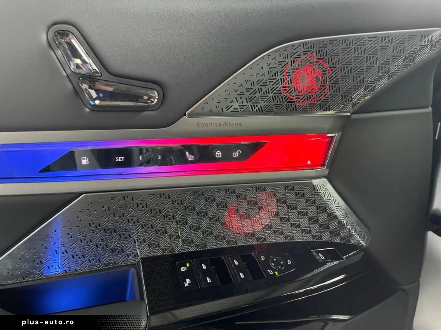 BMW M760 e xDrive Fahrassist Pano Stdhz Wide 360 Cam