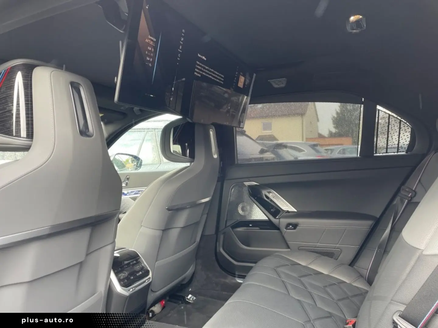 BMW M760 e xDrive Fahrassist Pano Stdhz Wide 360 Cam
