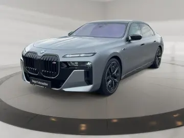 BMW M760 e xDrive Fahrassist Pano Stdhz Wide 360 Cam