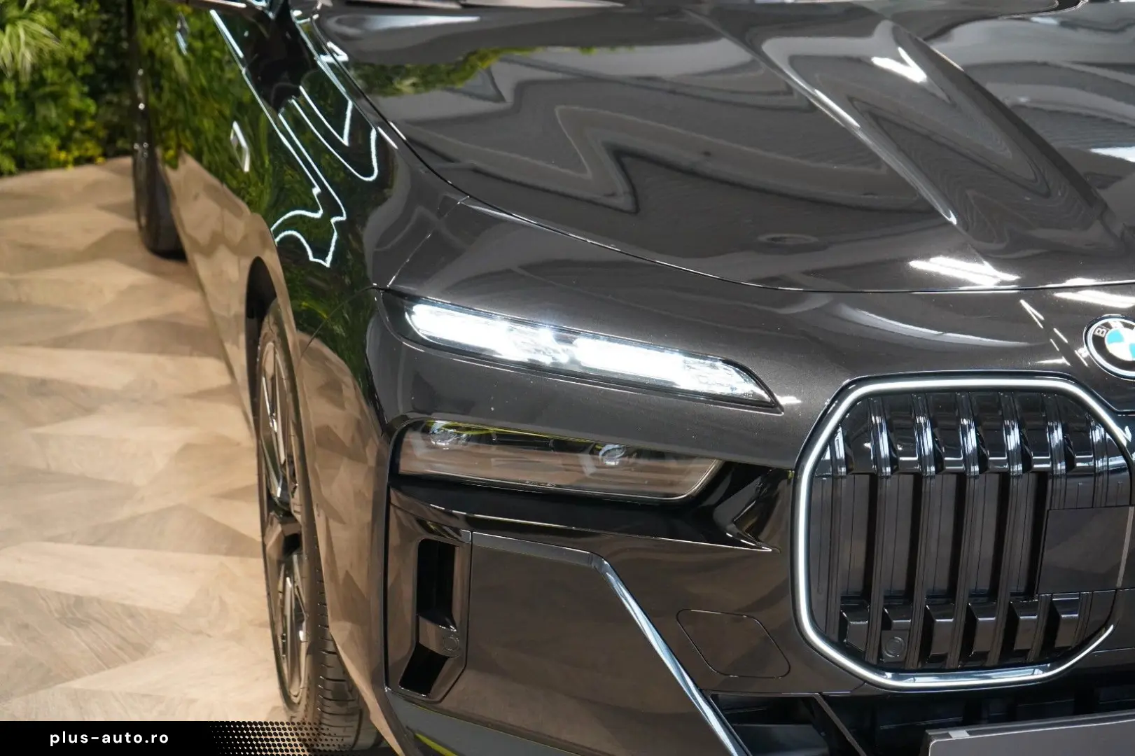 BMW M760 GRAN LUSSO HUD PANO MASSAGE 103.636 € NETTO