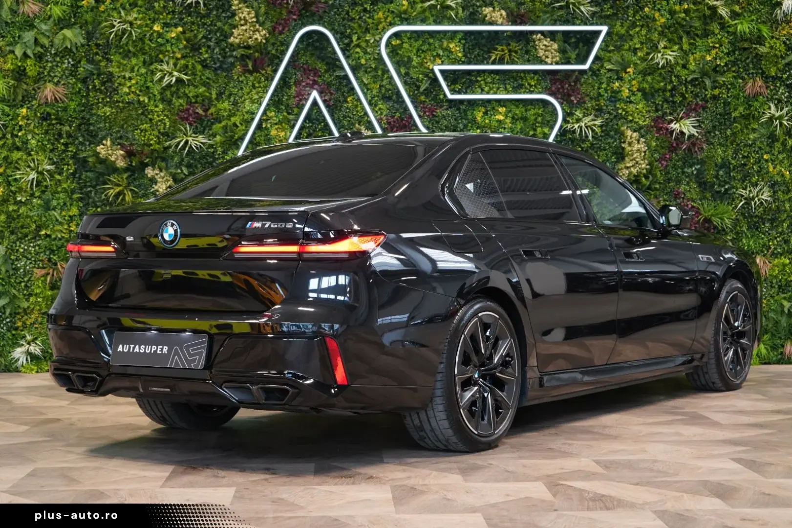 BMW M760 GRAN LUSSO HUD PANO MASSAGE 103.636 € NETTO