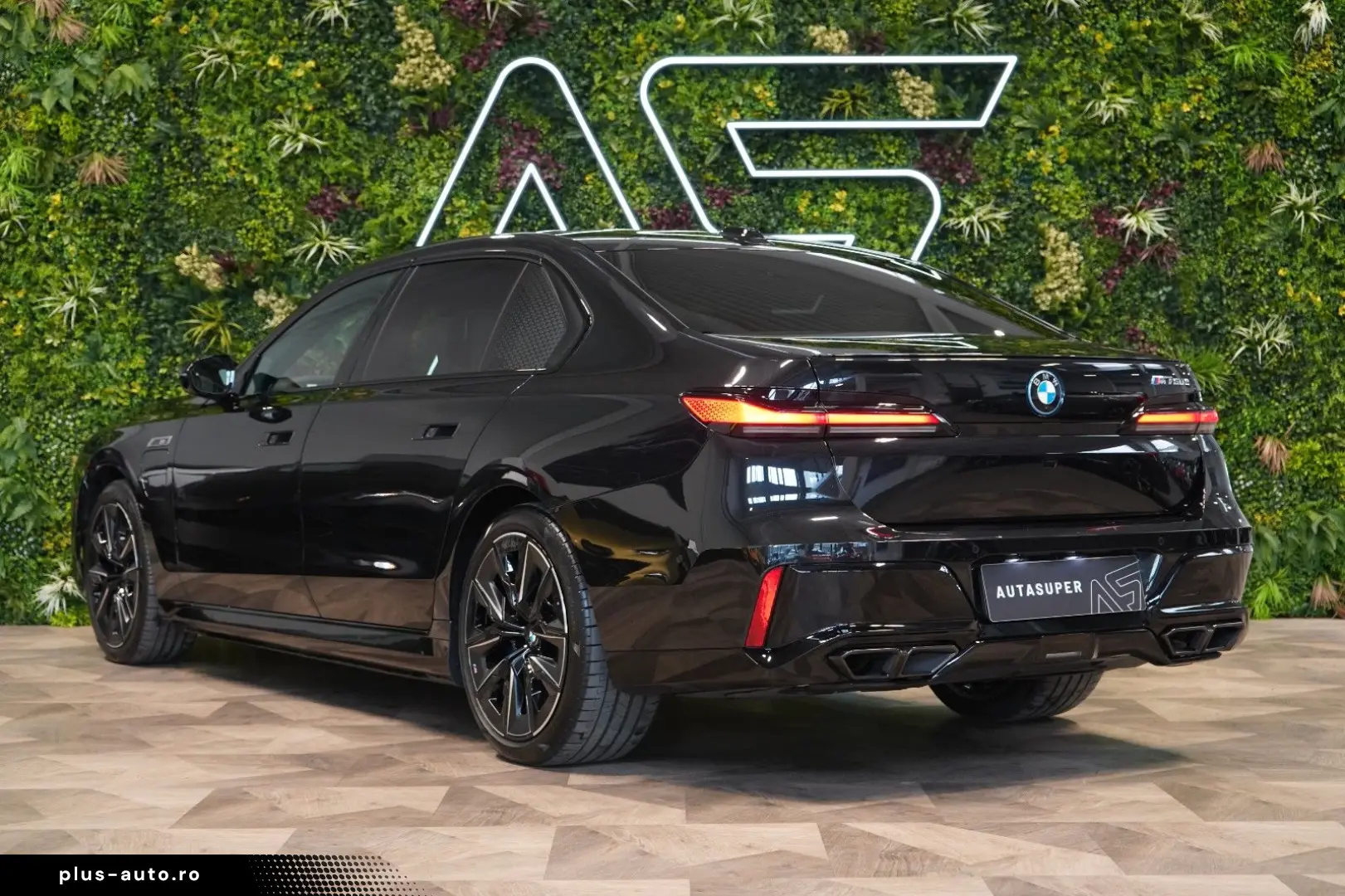 BMW M760 GRAN LUSSO HUD PANO MASSAGE 103.636 € NETTO