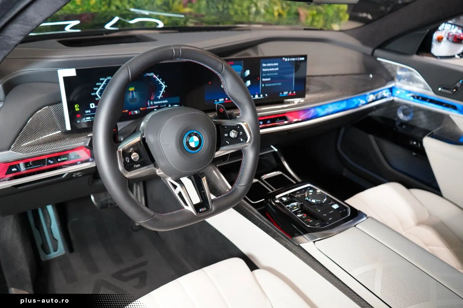 BMW M760 GRAN LUSSO HUD PANO MASSAGE 103.636 € NETTO