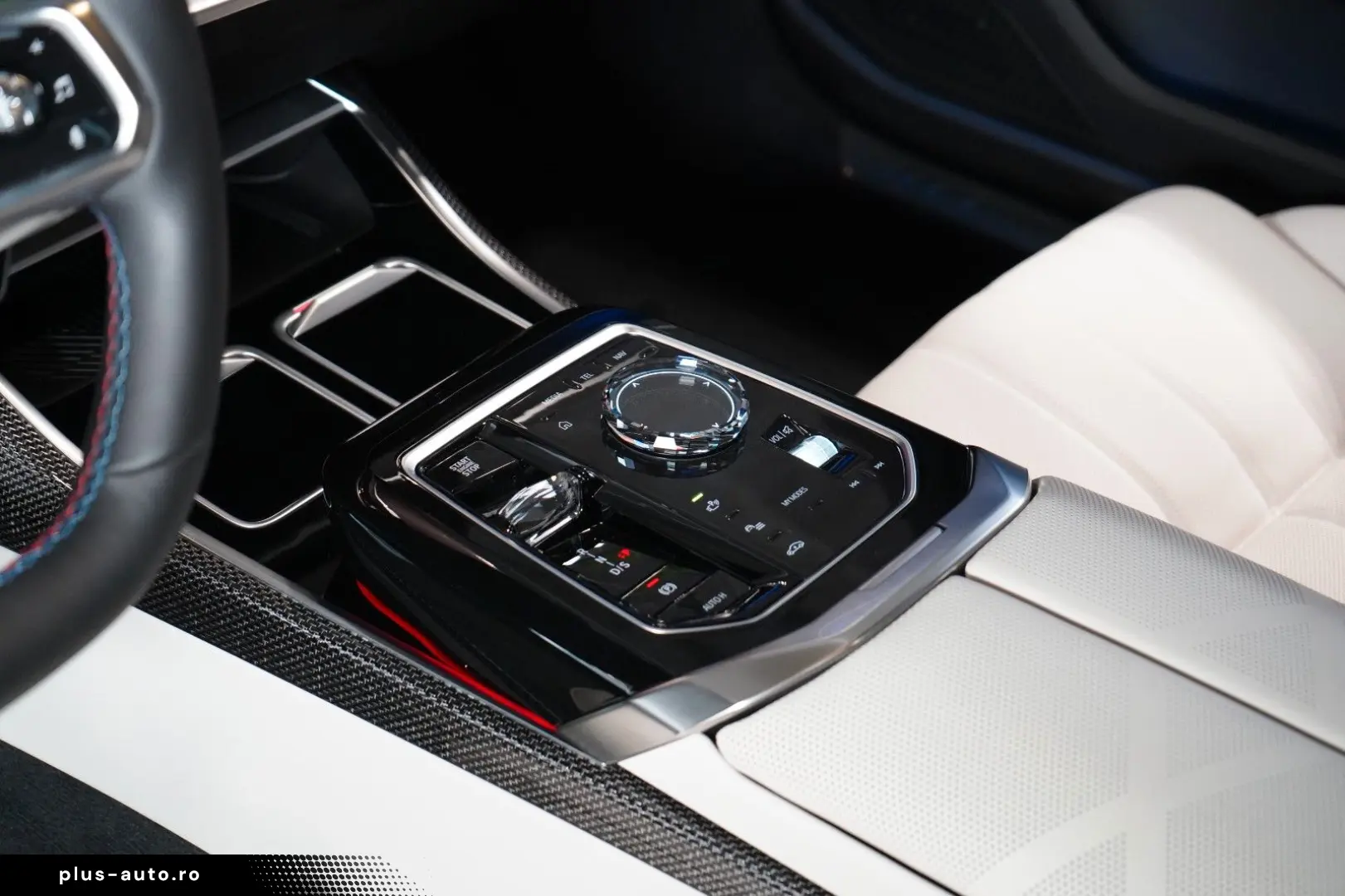 BMW M760 GRAN LUSSO HUD PANO MASSAGE 103.636 € NETTO