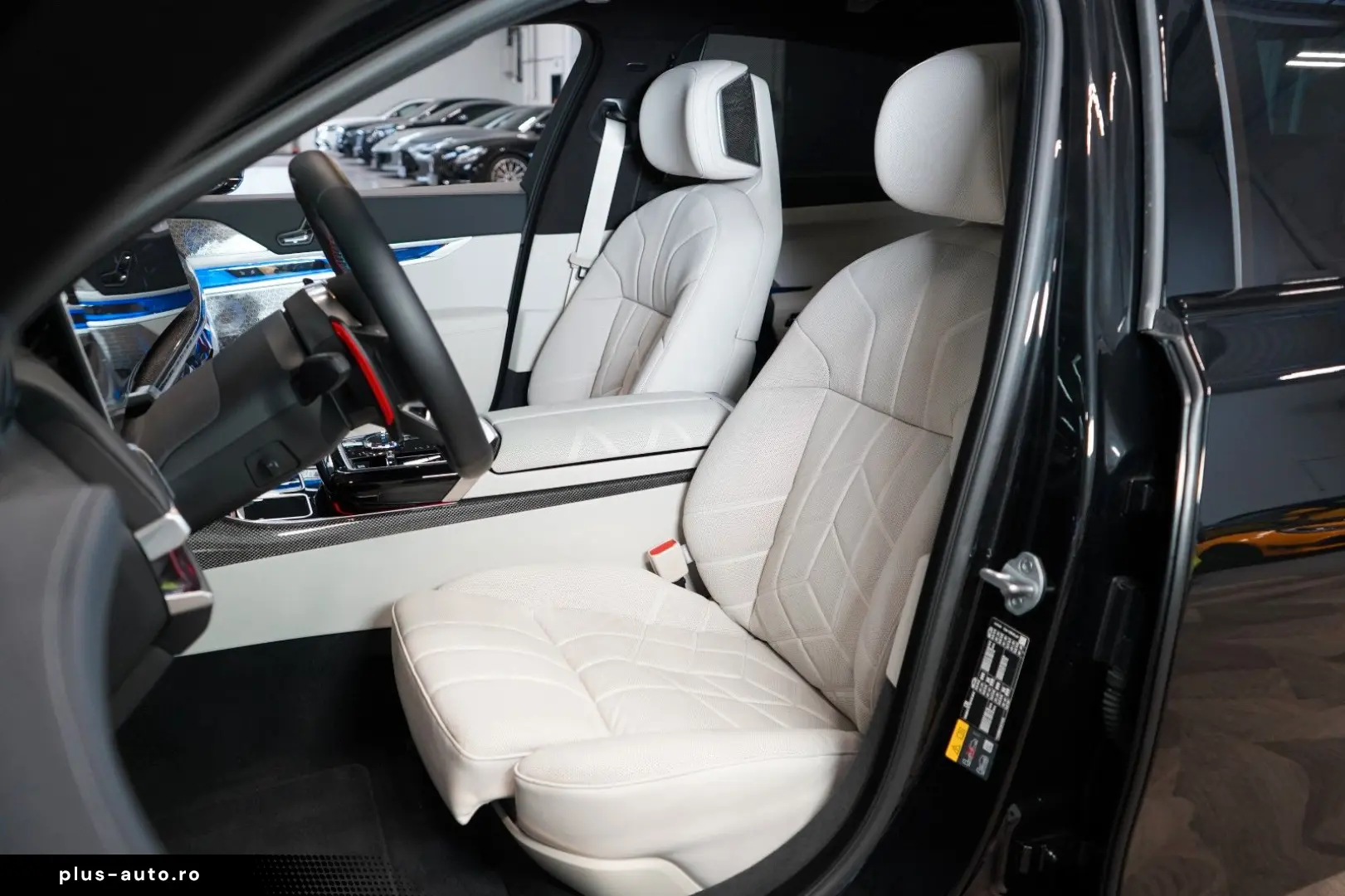 BMW M760 GRAN LUSSO HUD PANO MASSAGE 103.636 € NETTO