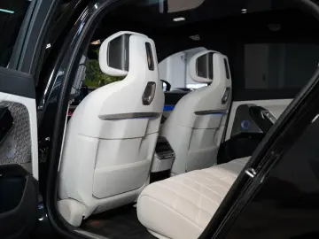 BMW M760 GRAN LUSSO HUD PANO MASSAGE 103.636 € NETTO