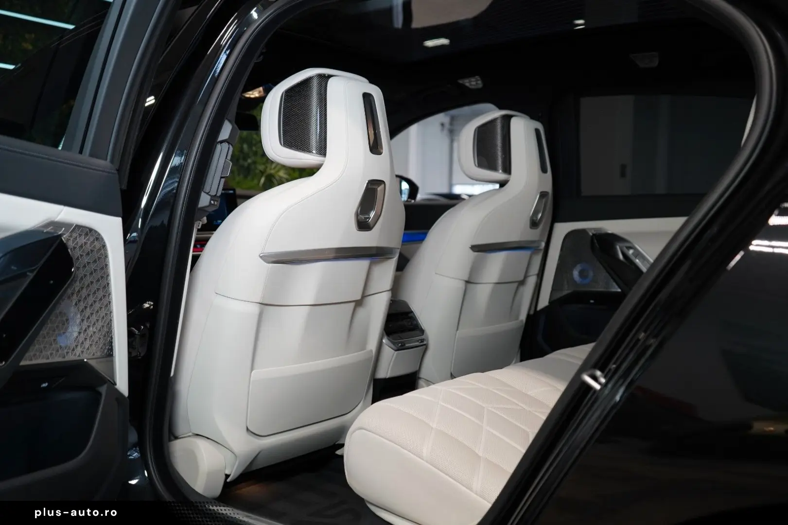 BMW M760 GRAN LUSSO HUD PANO MASSAGE 103.636 € NETTO