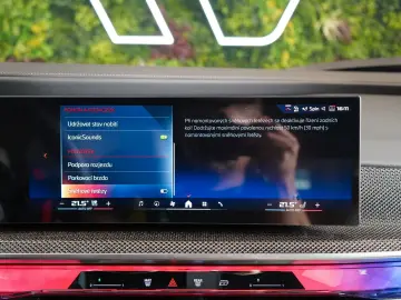 BMW M760 GRAN LUSSO HUD PANO MASSAGE 103.636 € NETTO