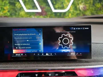 BMW M760 GRAN LUSSO HUD PANO MASSAGE 103.636 € NETTO