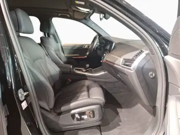 BMW X5 xDrive40d DAProf PA  HUD StdHzg Pano Ha Ka