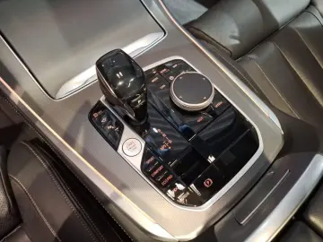 BMW X5 xDrive40d DAProf PA  HUD StdHzg Pano Ha Ka