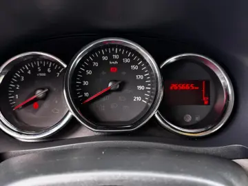 Dacia LODGY 2013 1.2L Benzină