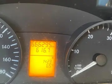 Mercedes-Benz Sprinter 2018 2.2L Diesel