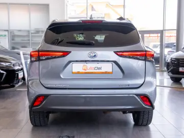 Toyota Highlander 2.5 HIBRID