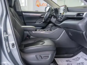 Toyota Highlander 2.5 HIBRID