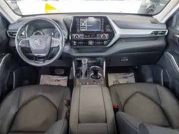Toyota Highlander 2.5 HIBRID