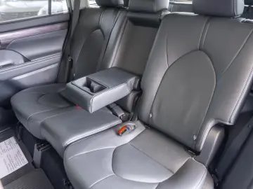 Toyota Highlander 2.5 HIBRID