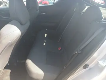 Toyota C-HR 1.8 Hybrid 122 CP CVT