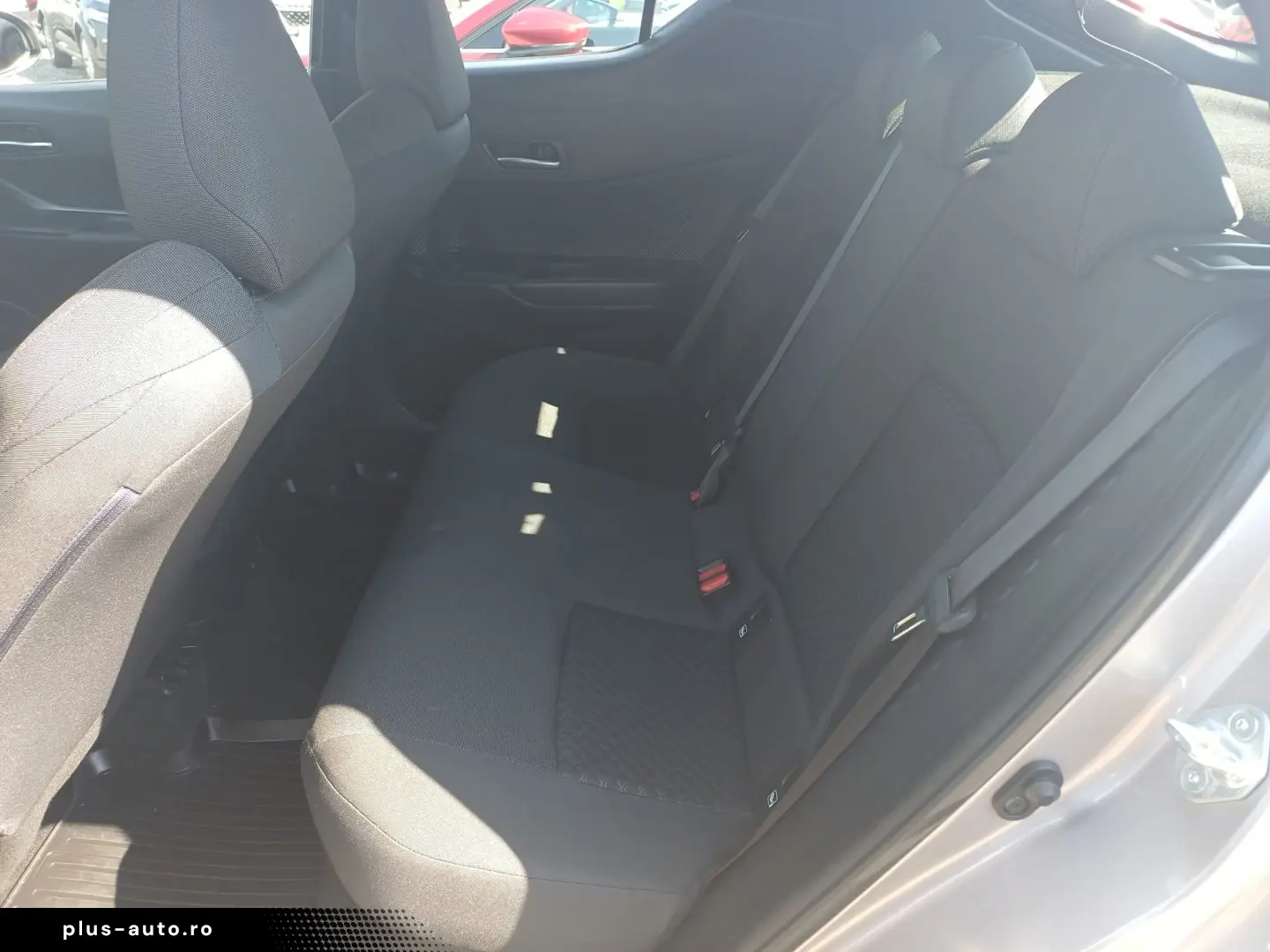 Toyota C-HR 1.8 Hybrid 122 CP CVT