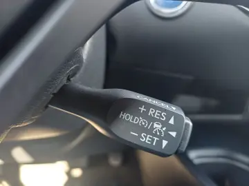 Toyota C-HR 1.8 Hybrid 122 CP CVT