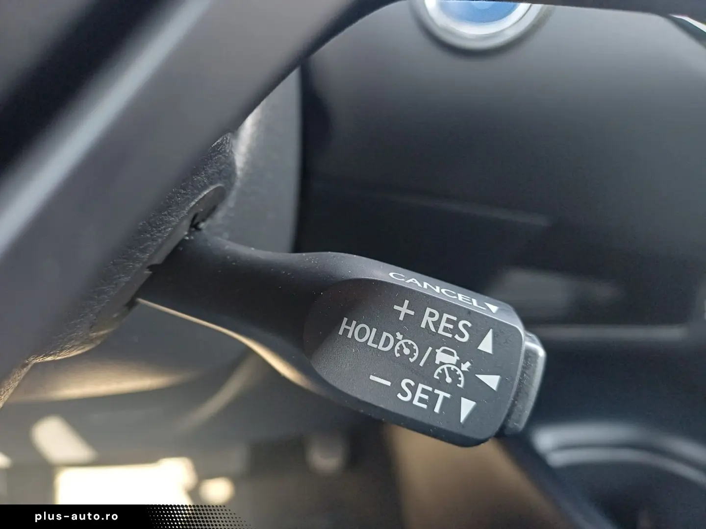 Toyota C-HR 1.8 Hybrid 122 CP CVT