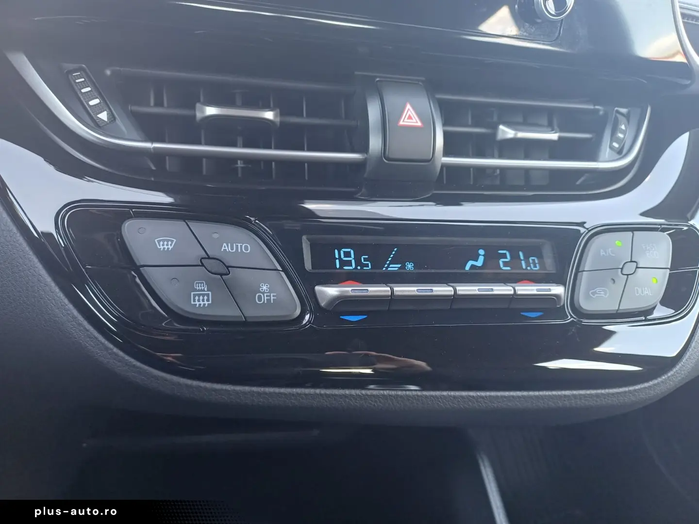 Toyota C-HR 1.8 Hybrid 122 CP CVT