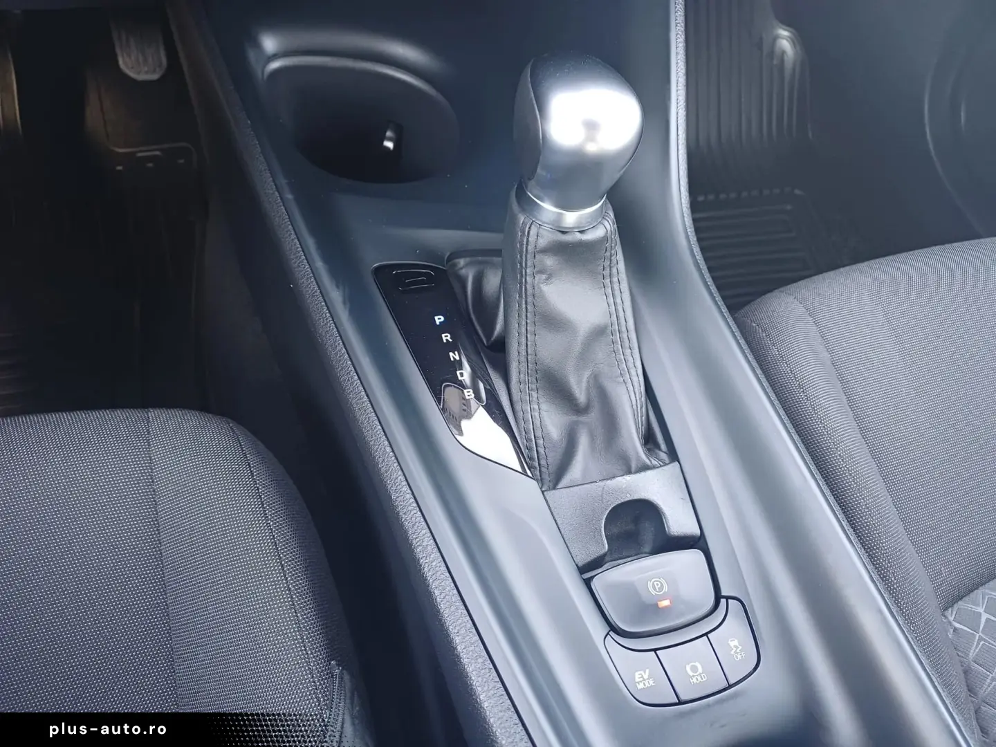 Toyota C-HR 1.8 Hybrid 122 CP CVT