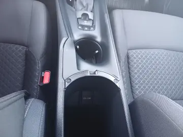Toyota C-HR 1.8 Hybrid 122 CP CVT