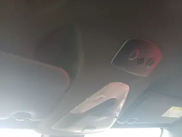 Toyota C-HR 1.8 Hybrid 122 CP CVT