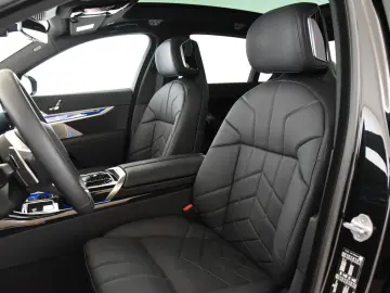 BMW 740d xDrive M Sport Pro - Garantie pana 10 2028