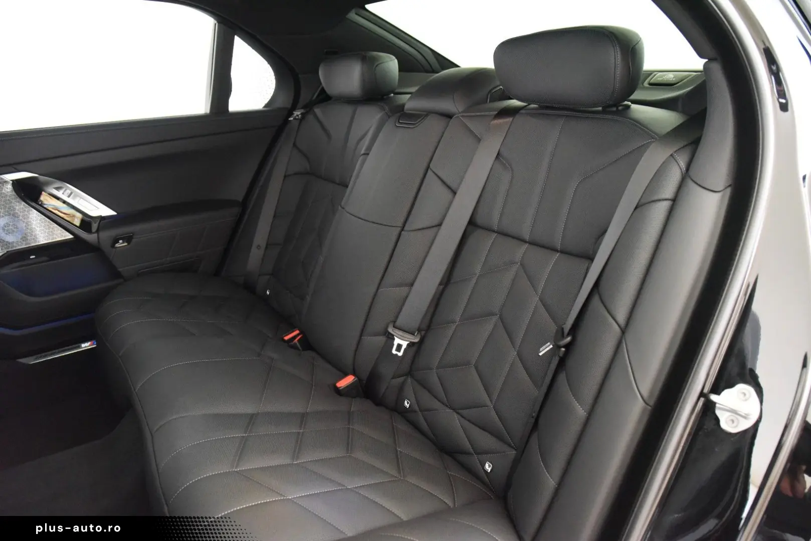 BMW 740d xDrive M Sport Pro - Garantie pana 10 2028