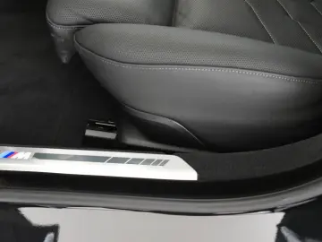 BMW 740d xDrive M Sport Pro - Garantie pana 10 2028