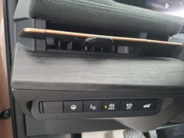 NISSAN ARIYA BEV 91kWh 306HP Evolve Auto e-4ORCE