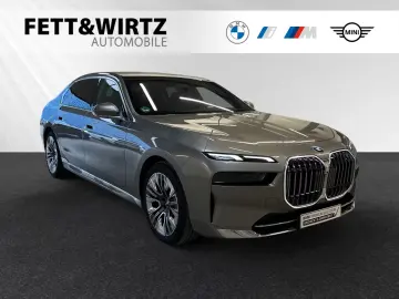 BMW 740d xDrive Autobahnass