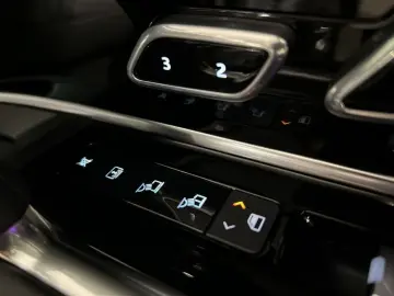 LAND ROVER Range Rover P530 LWB 5-Sitzer Autobiography