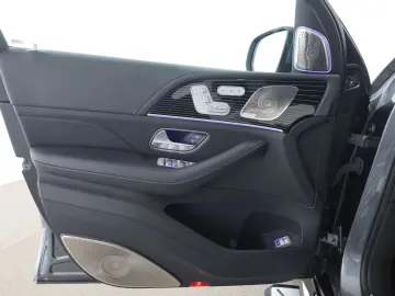 MERCEDES-BENZ GLS 600 Maybach MANUFAKTUR First-Class Fond-TV