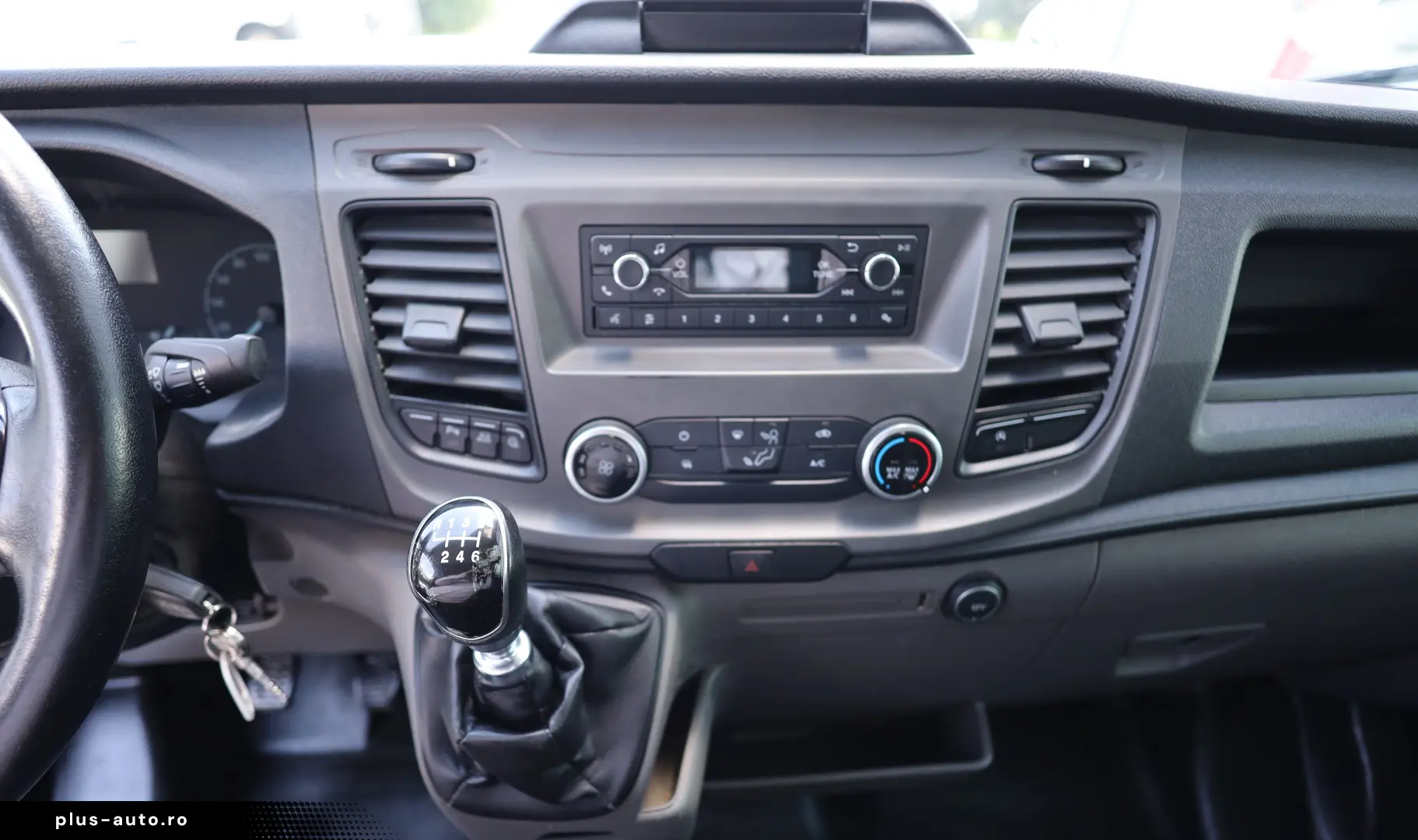 Ford Transit L3H2 2.0D 130CP