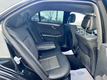Mercedes E 350CDI 4Matic 7G-tronic Aut. Distronic Navi Xenon