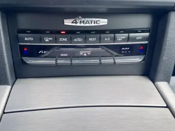 Mercedes E 350CDI 4Matic 7G-tronic Aut. Distronic Navi Xenon